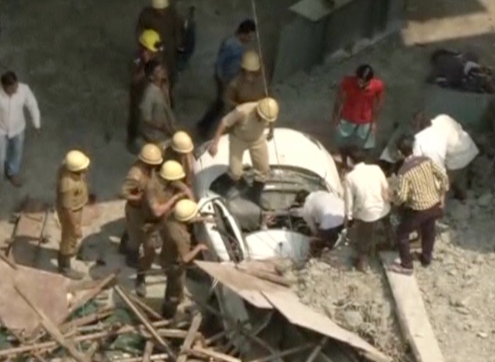 India flyover collapse kills 14; scores feared trapped - Asia Pacific Fire