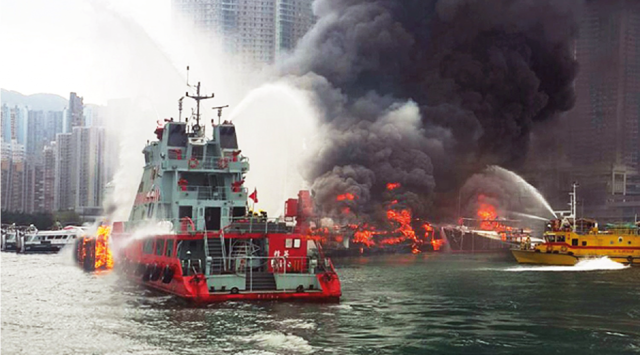Marine firefighting with the Hong Kong Fire Services Department - Asia ...