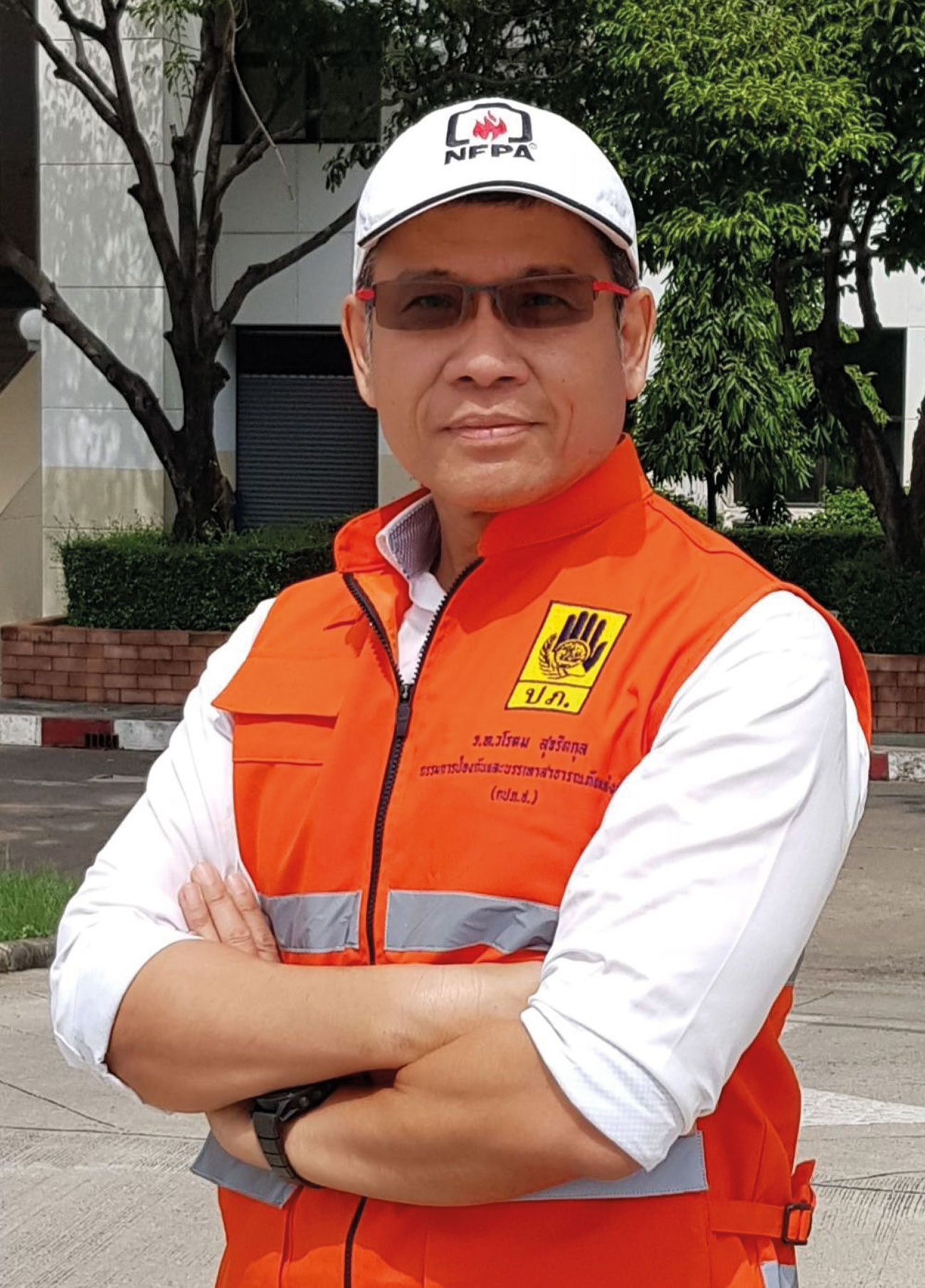 Lt Warodom Sucharitakul: Advisory Committee in the National Disaster Prevention and Mitigation Committee (NDPMC).
